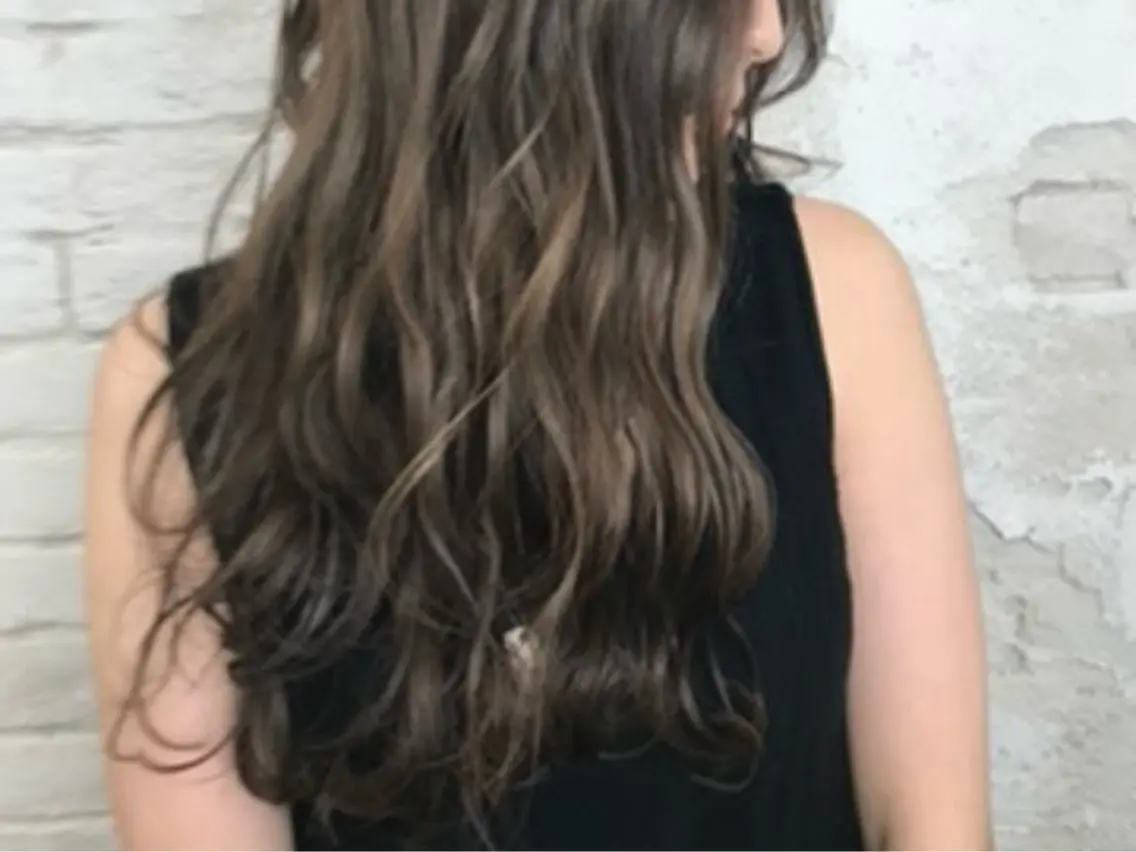 ロング 韓国ヘア✨グレージュ カラーasamiのヘアスタイル