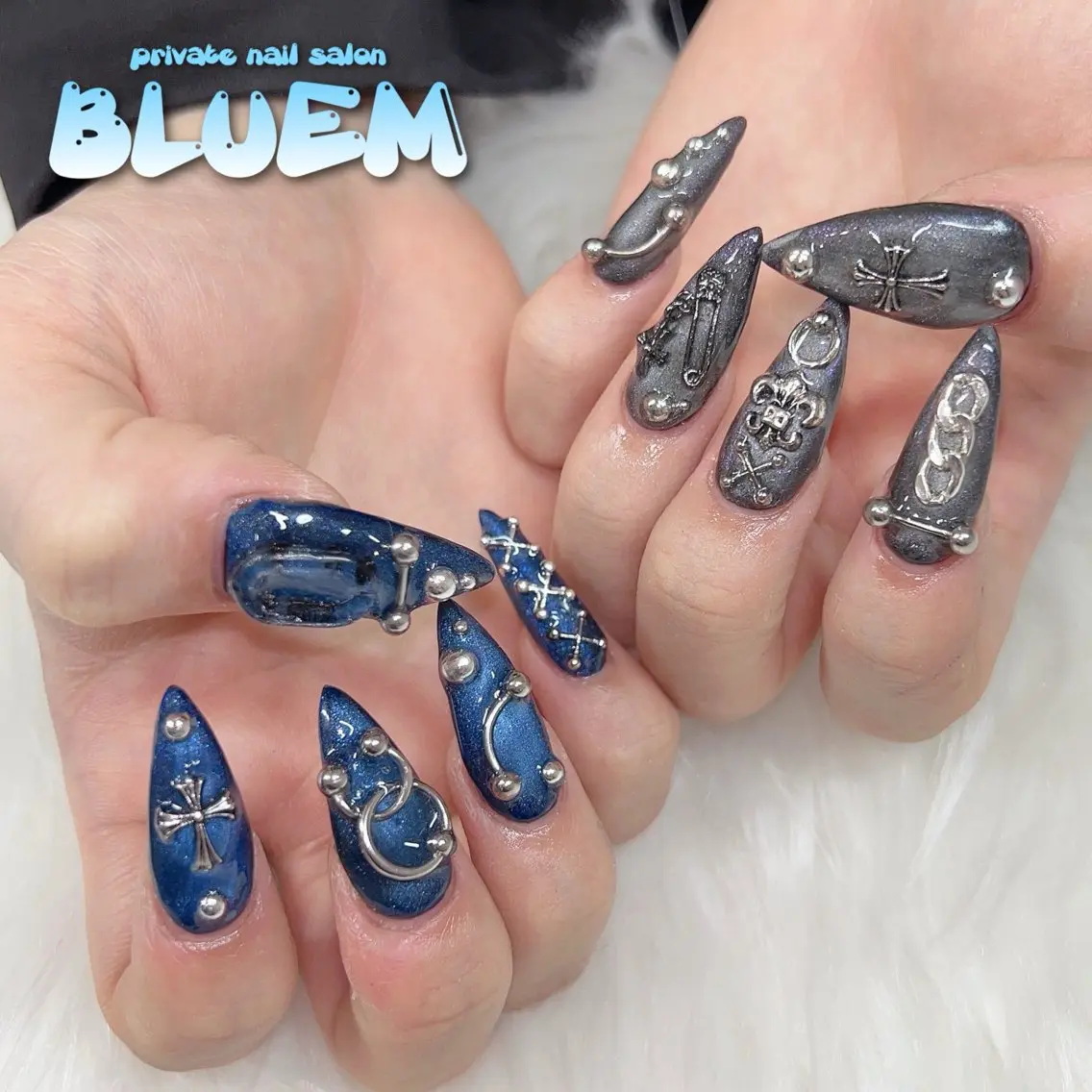 ネイル マグネットネイル ハンドネイル BLUEM なな🐶のネイルデザイン