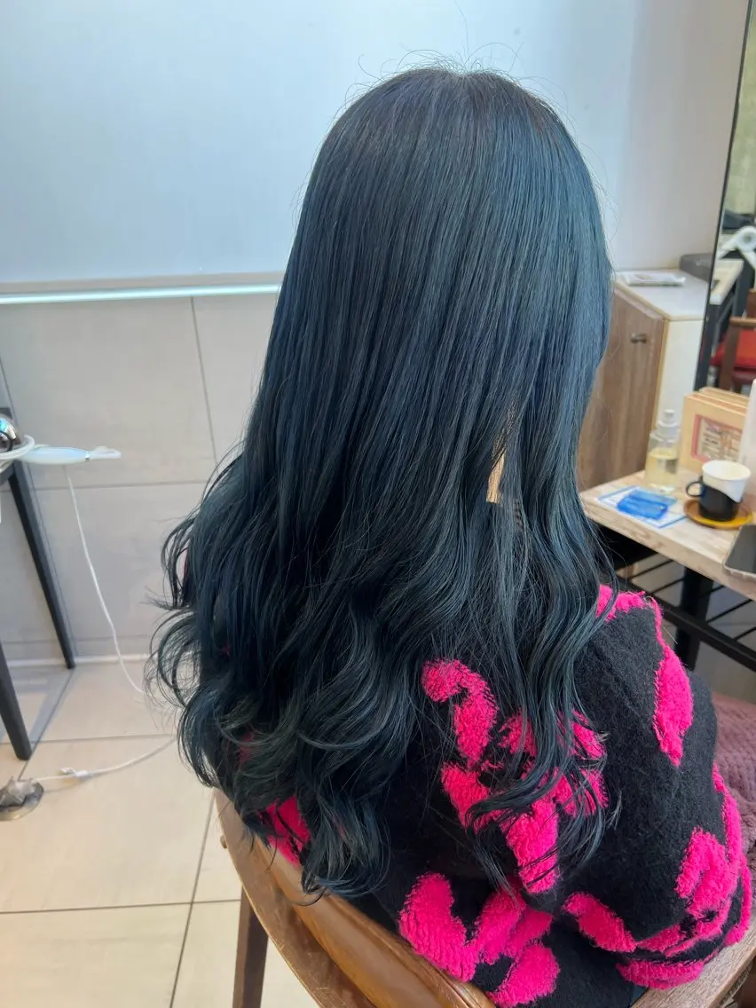 ロング カラー ブリーチ ヘアカラー かわの ももな 💜ྀིのヘアスタイル