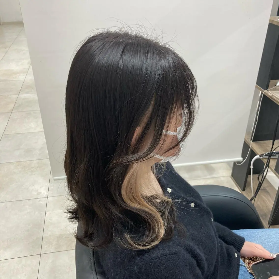 セミロング カラー ブリーチ ヘアカラー ピンクカラー🎀 米津 美佑のヘアスタイル