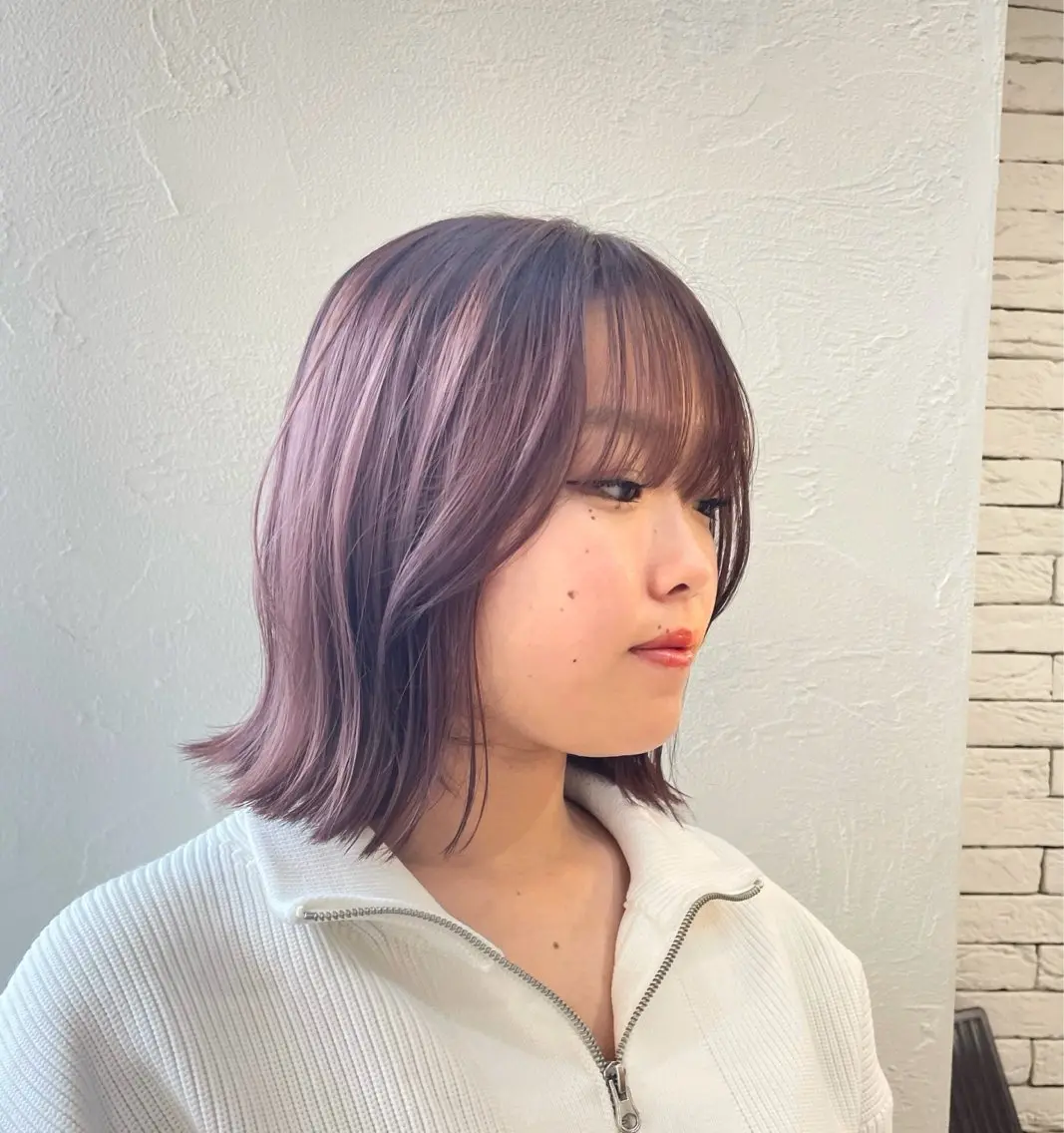 ミディアム カラー ブリーチ ダブルカラー ラベンダーカラー ブリーチなしカラー ヘアカラー tiel 小山莉々のヘアスタイル