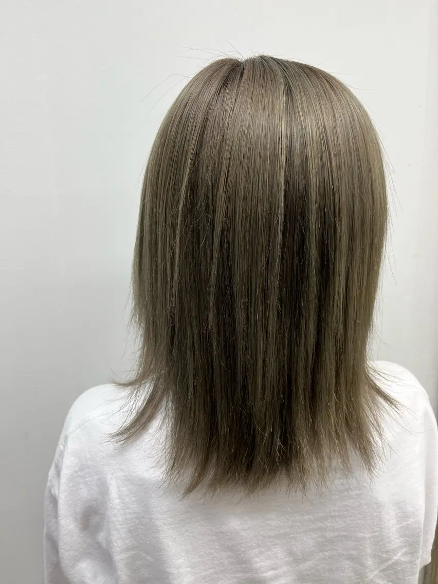 ミディアム カラー ブリーチ エクステ 産休の為お休みです! 小島凜のヘアスタイル