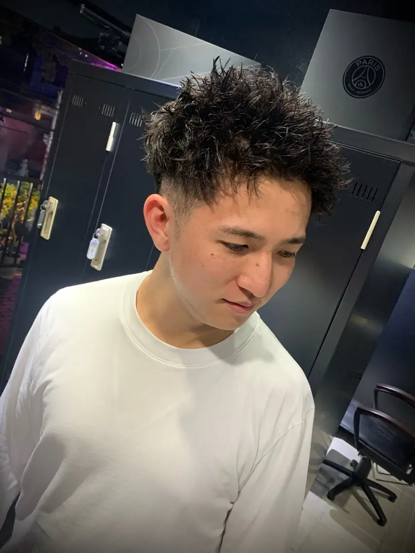 ショート メンズ スパイキーショート ショートヘア カット パーマ トリートメント ヘアセット メンズパーマ/難波/ 心斎橋　室園亮佑のヘアスタイル