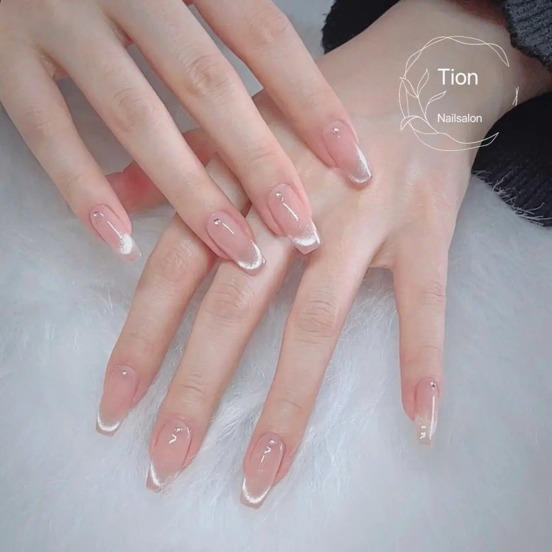 【Hand】INS人気★マグネットグラデーションフレンチ ¥6980の写真