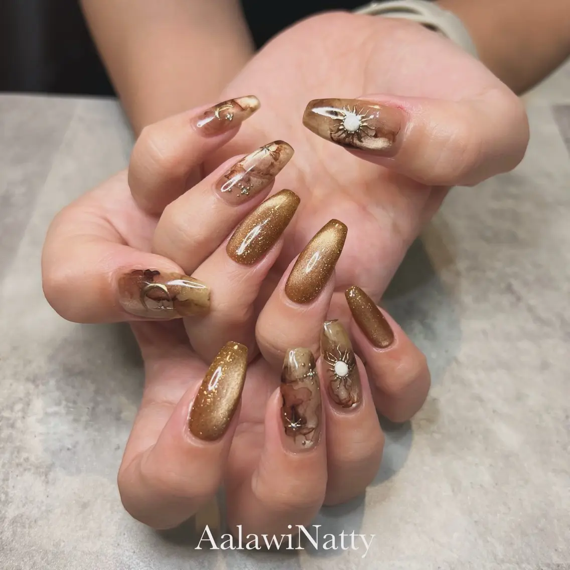 ネイル アートネイル フラッシュネイル マグネットネイル AMANO AKIHOのネイルデザイン