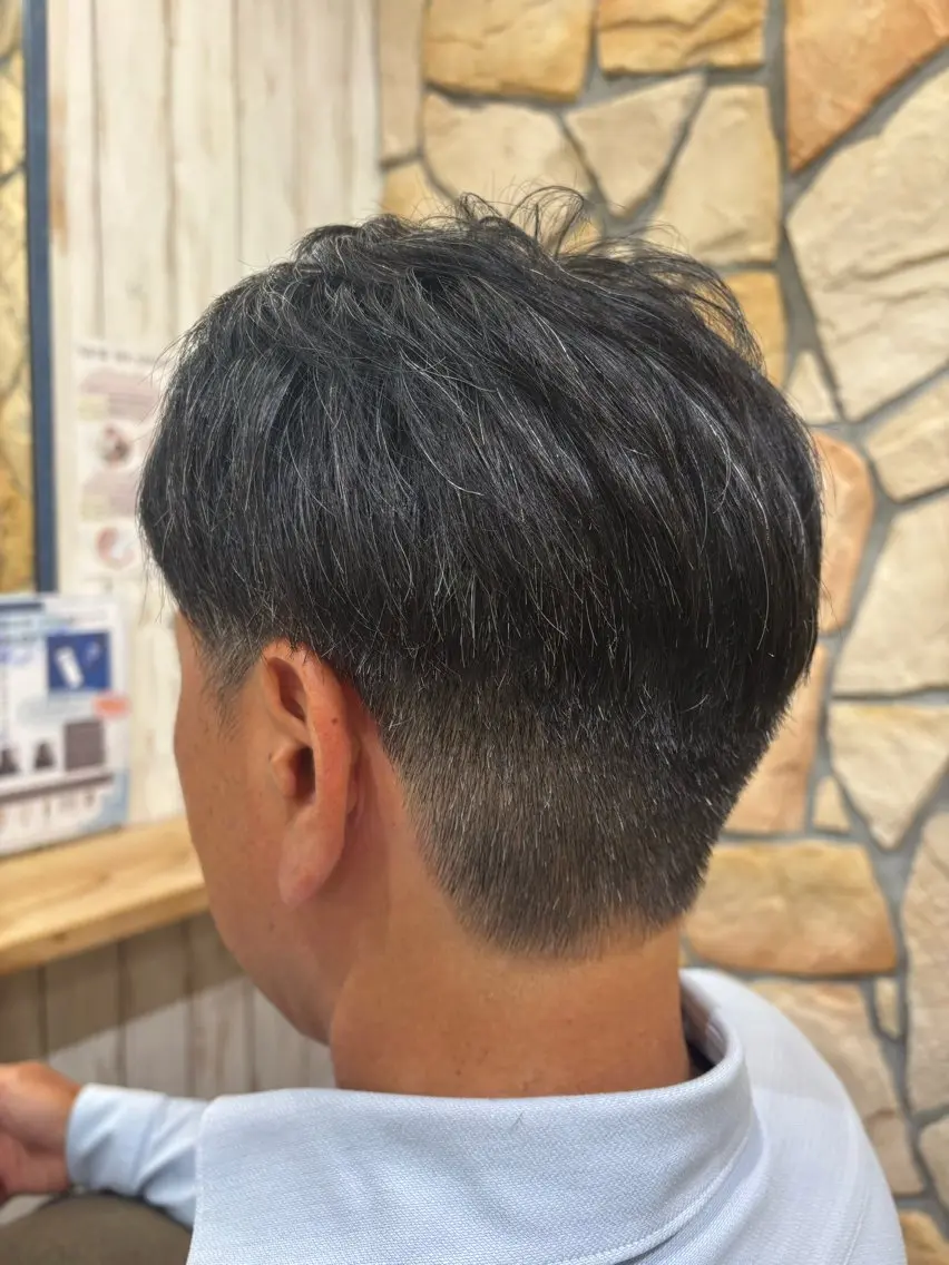 メンズ カット 三嶋 陽友のヘアスタイル