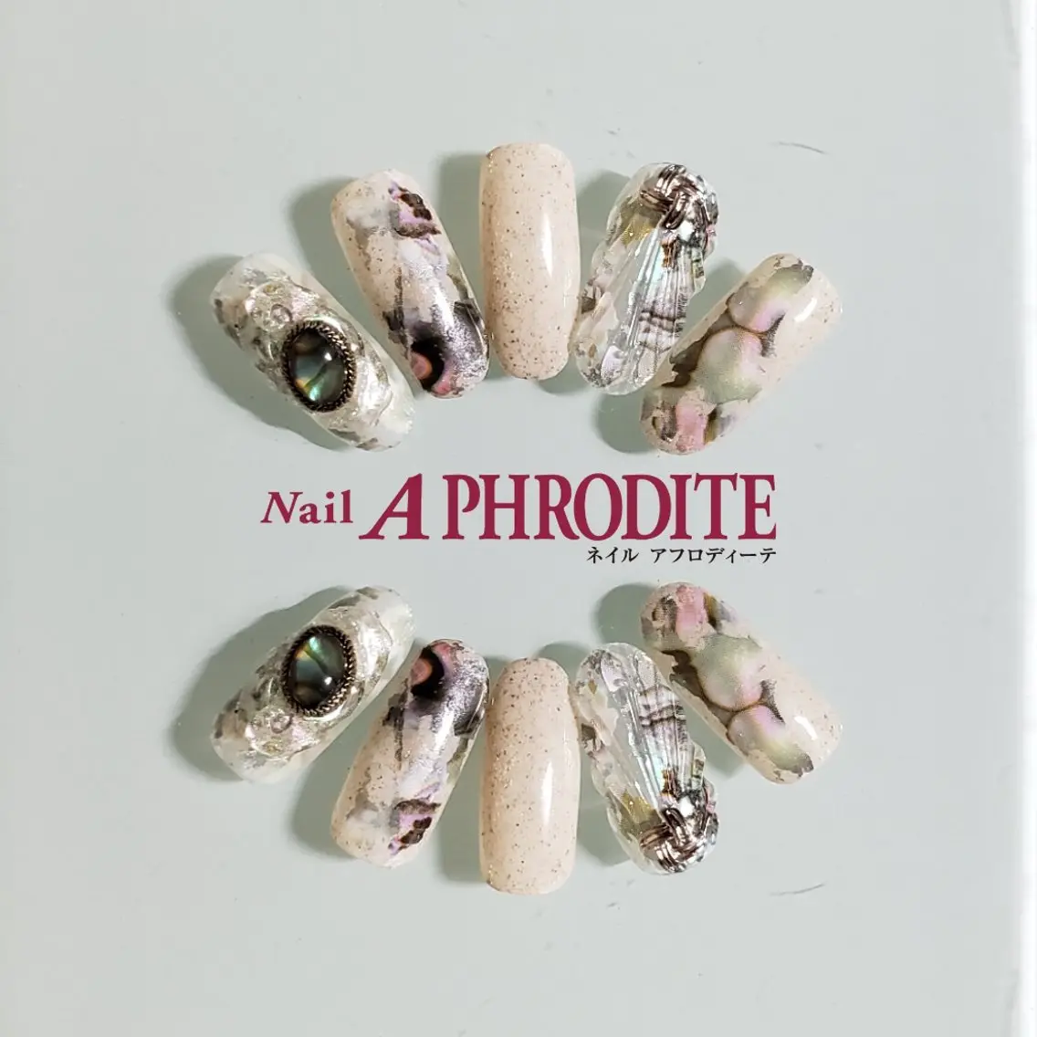 ネイル ジェルネイル ニュアンスネイル スカルプネイル ソフトジェル ネイルチップ ハンドネイル Nail Aphroditeのネイルデザイン