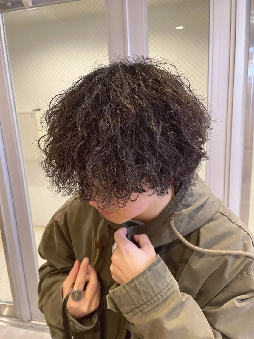 メンズ メンズパーマ プードルパーマ 波巻きパーマ プードルパーマ カット パーマ 【メンズ特化】渡部 京弘/パーマのヘアスタイル