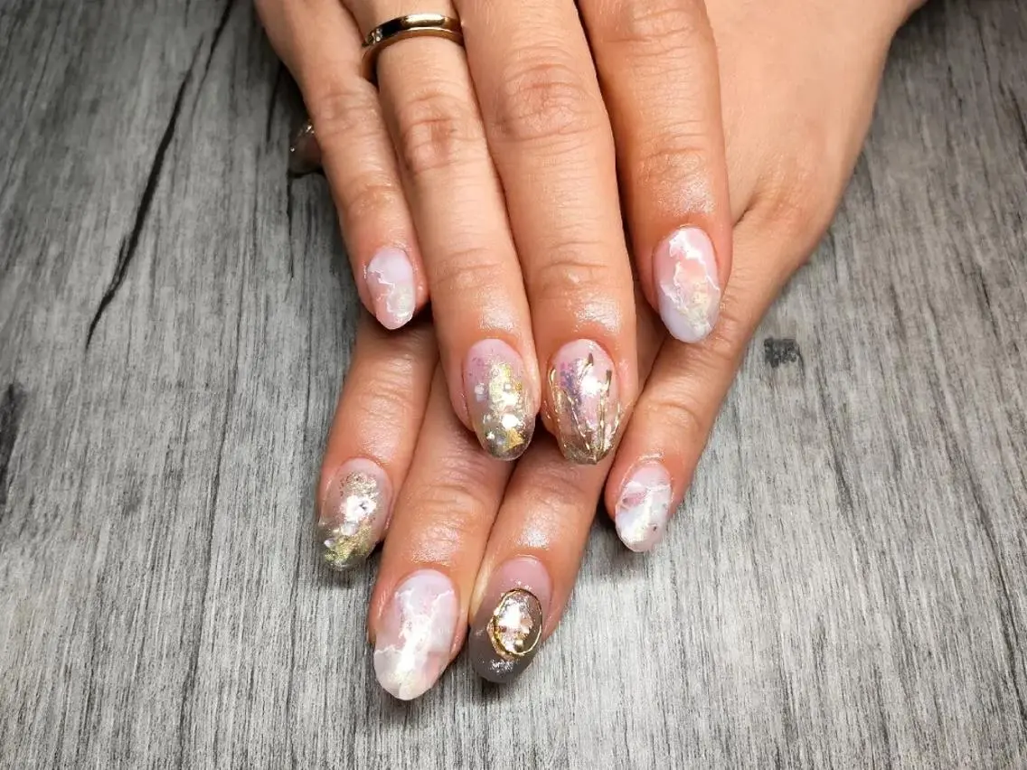 ネイル ミディアム 長さ出し ジェルネイル ニュアンスネイル スカルプネイル T&A nailのネイルデザイン