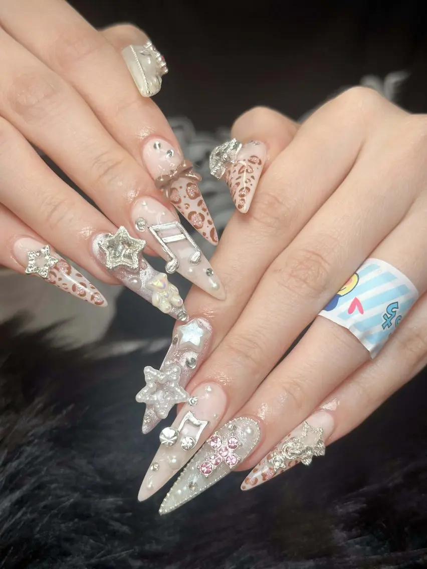 ネイル アートネイル ジェルネイル ニュアンスネイル シンプルネイル ハンドネイル Nie Nail Shinokuboのネイルデザイン