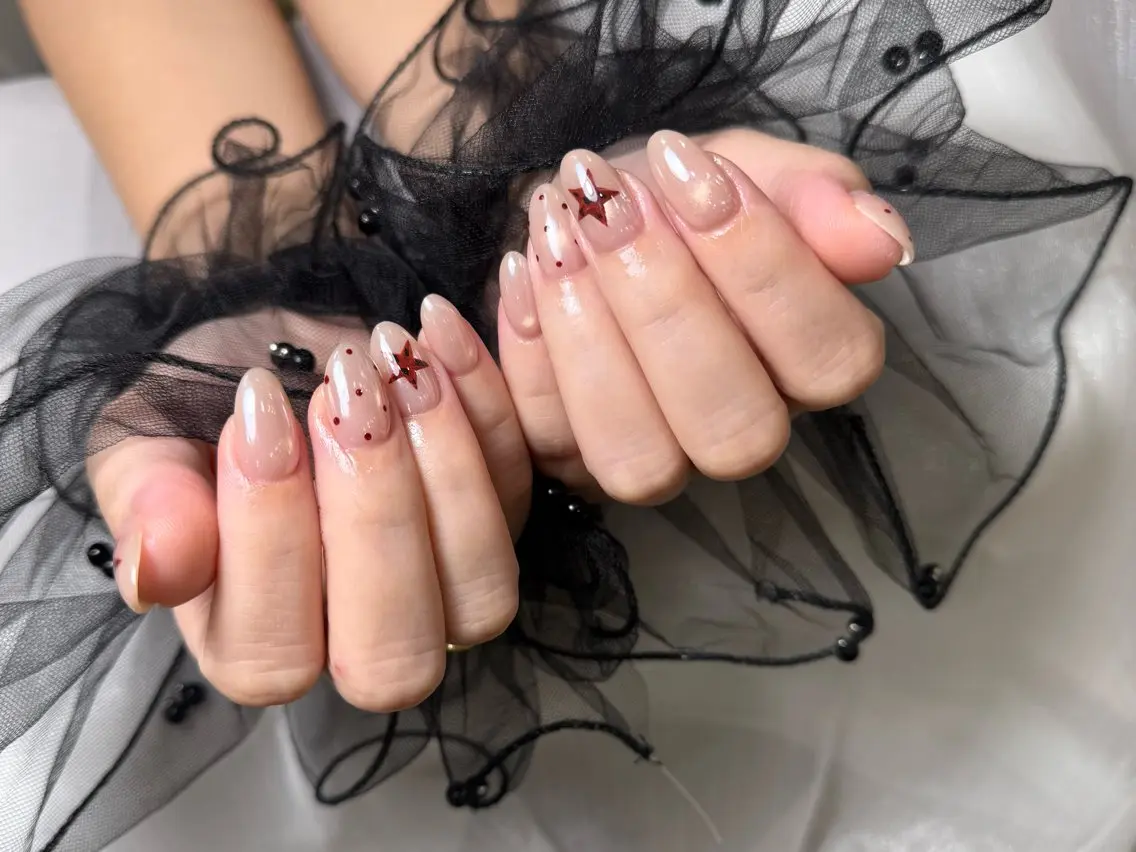 ハンドネイル持ち込み＋つけ放題ネイル💅🥰🌺の写真