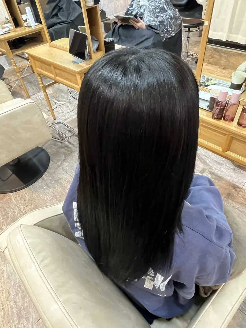 セミロング ヘアカラー 縮毛矯正⚡️カラー いいじまのヘアスタイル