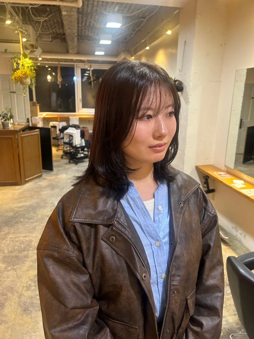 セミロング カラー カット ヘアカラー ナチュラル大人っぽい スタイル MAORIのヘアスタイル