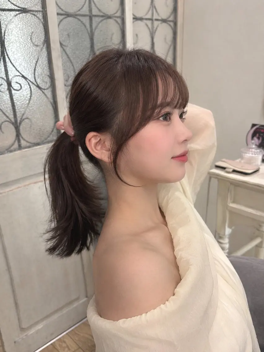 ミディアム カラー カット ヘアカラー 似合わせ 顔周りYUUGAのヘアスタイル