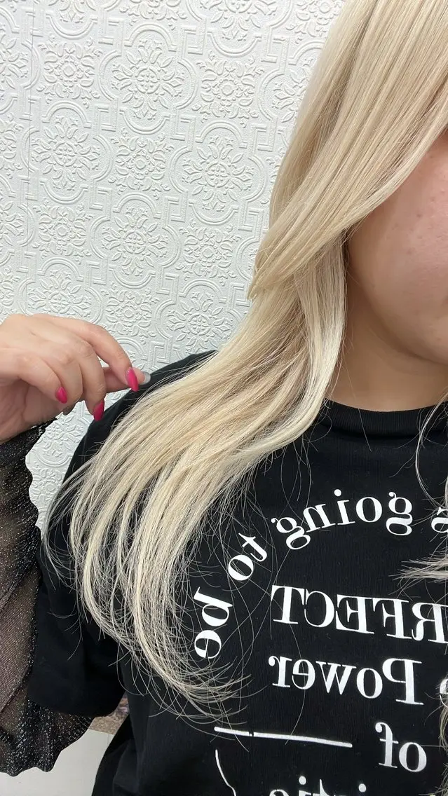 ロング 🎀透明感カラー /ハイトーン🎀のヘアスタイル
