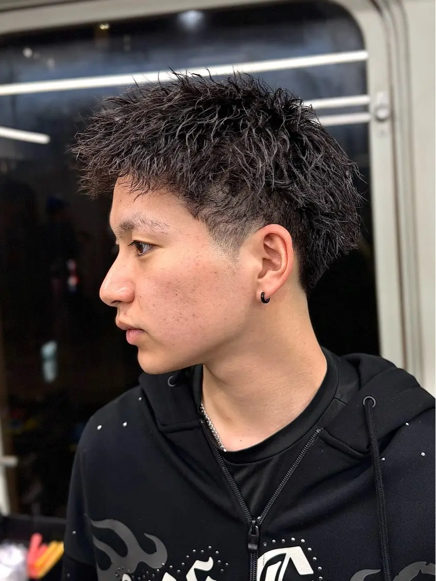 ショート ショートヘア 豊崎 佑輔のヘアスタイル
