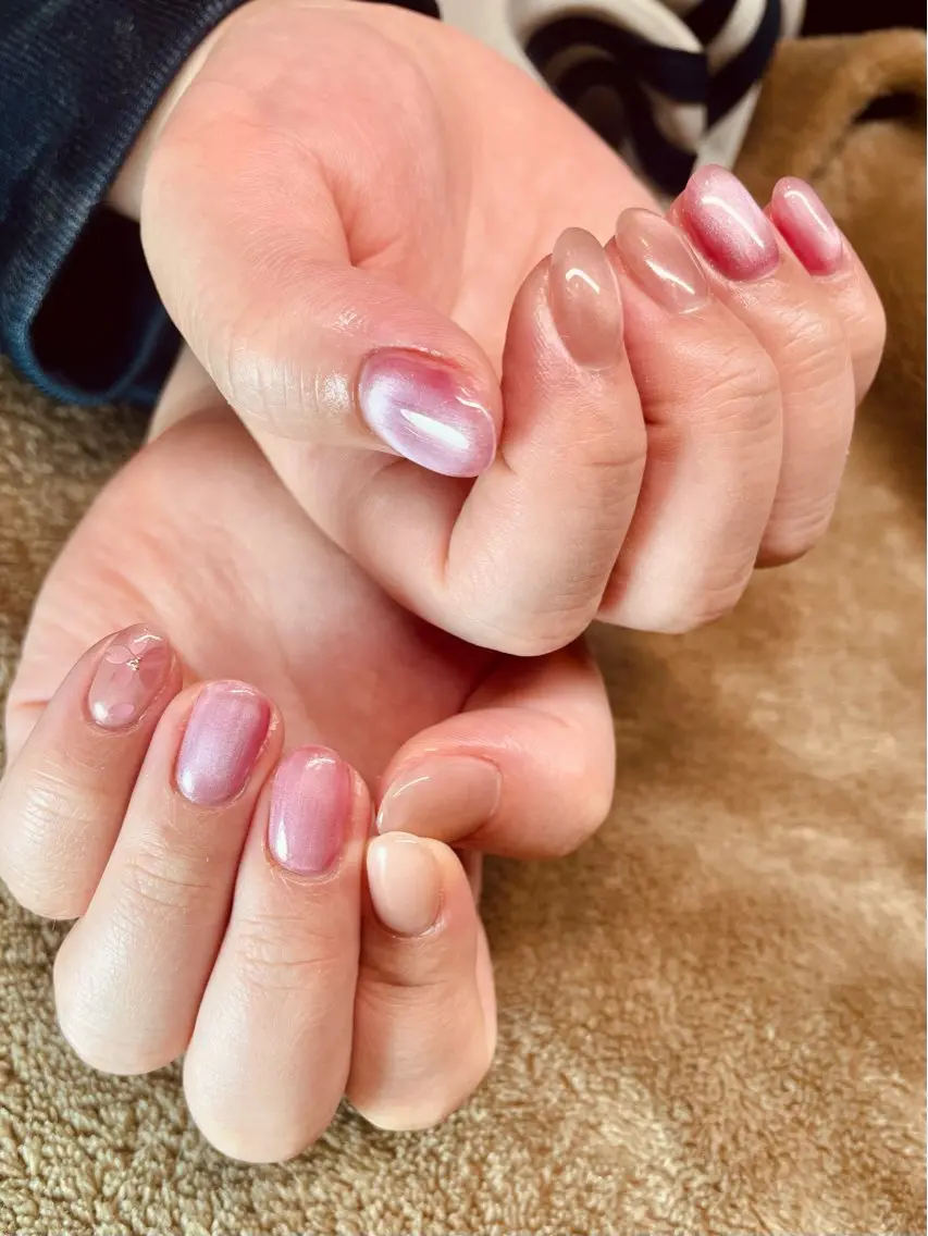 ネイル 桜ネイル マグネットネイル beamerci🌼 SHIORIのネイルデザイン