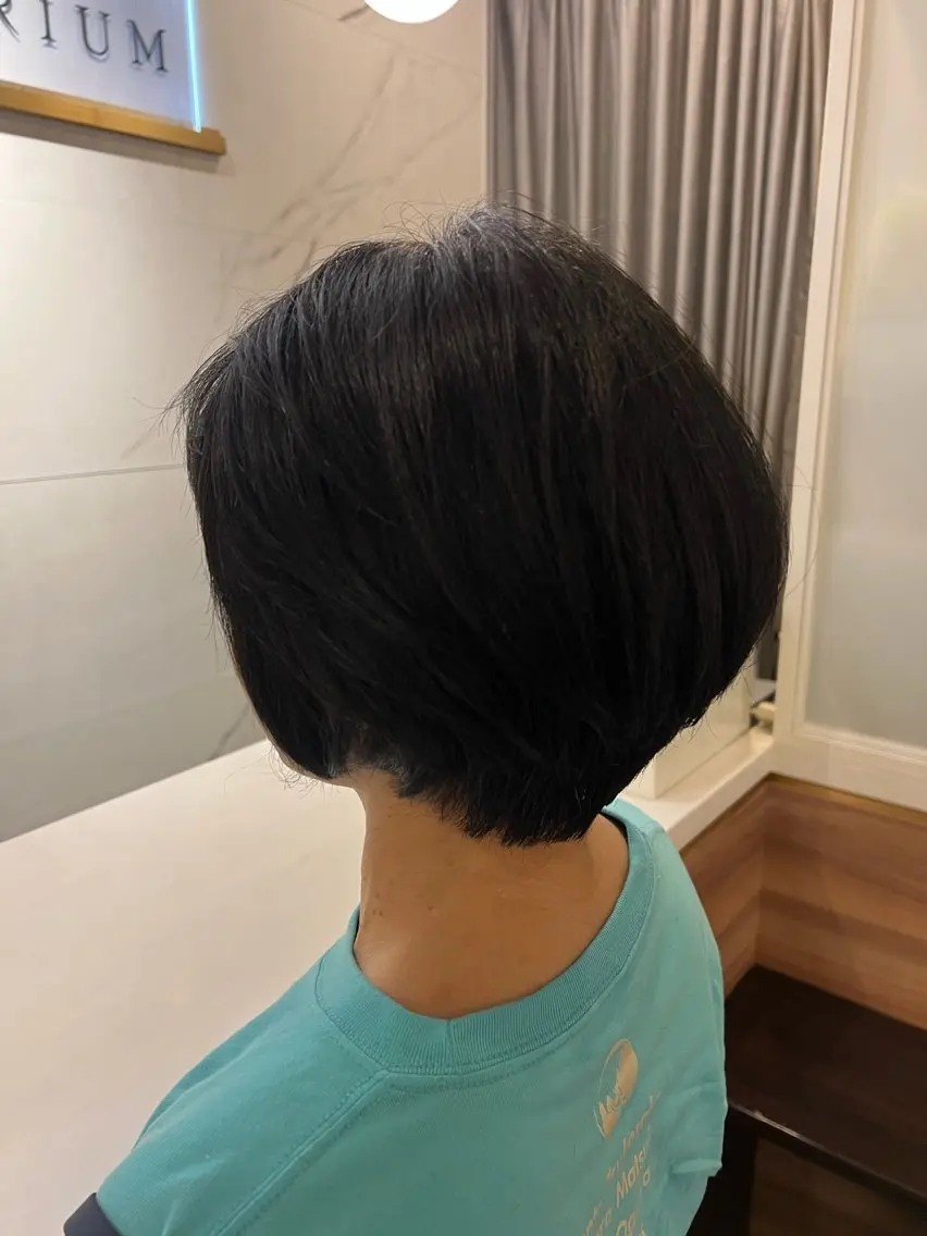 ショート 村中 逸紀のヘアスタイル