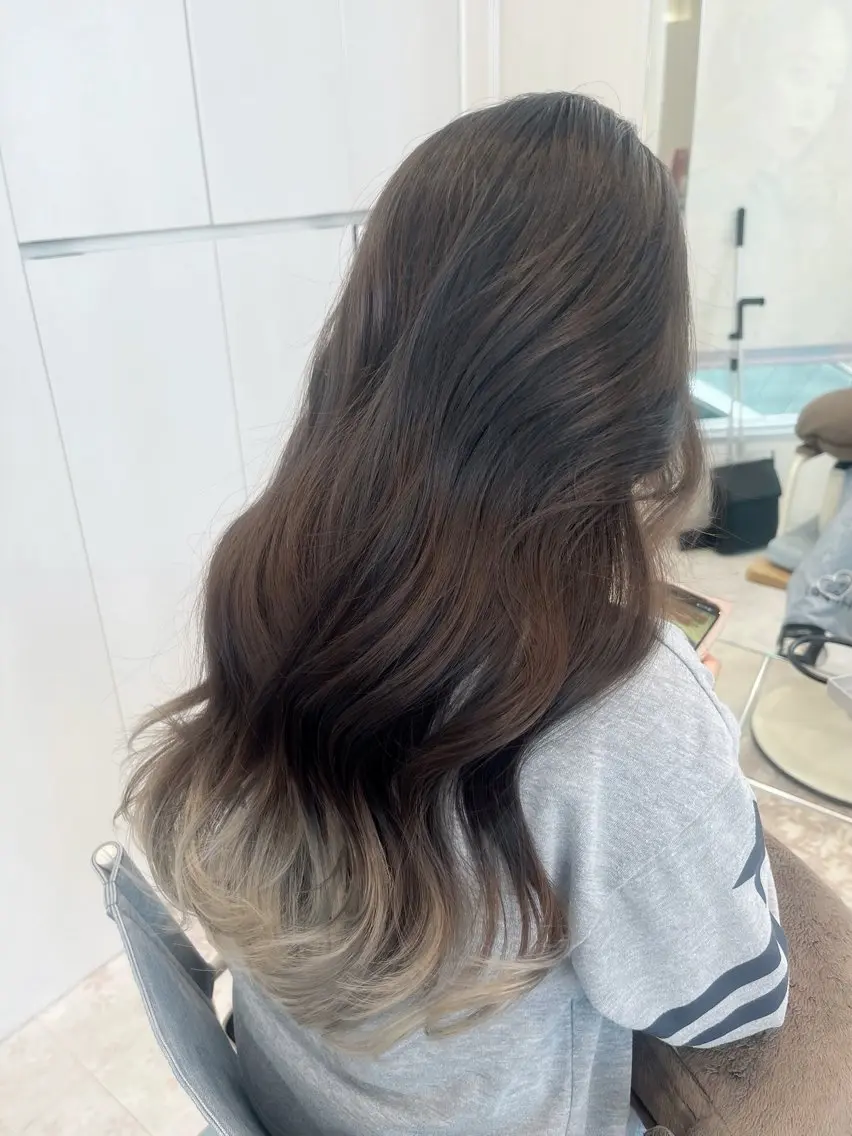 ロング カラー カット ヘアカラー 東出 レイ🕊のヘアスタイル