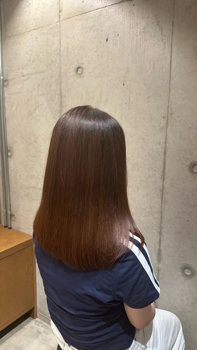 セミロング 大川内 結菜のヘアスタイル