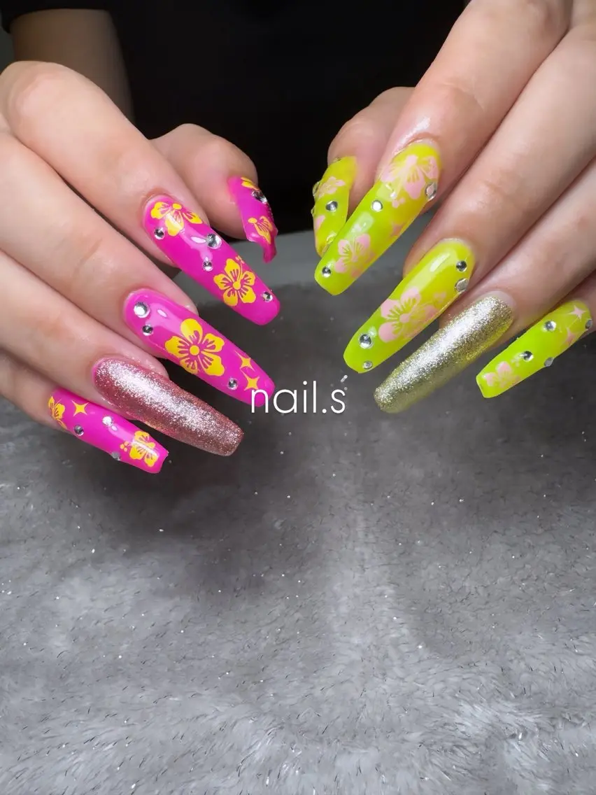 ネイル 長さ出し ロングネイル ピンク 黄色 ハンドネイル nail.s misatoのネイルデザイン