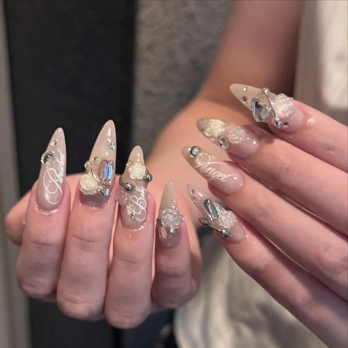ネイル ジェルネイル 韓国ネイル 持ち込み シンプルネイル ワンホンネイル ハンドネイル 🎀AURA Nailsalonのネイルデザイン