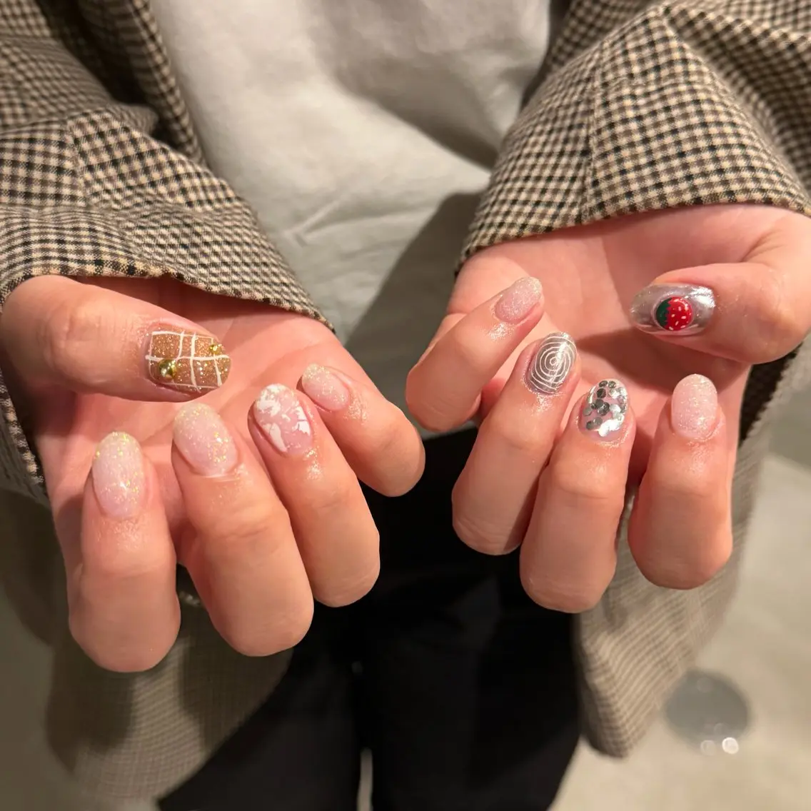 ネイル ハンドネイル 𝐫𝐚𝐢 𝐧𝐚𝐢𝐥のネイルデザイン