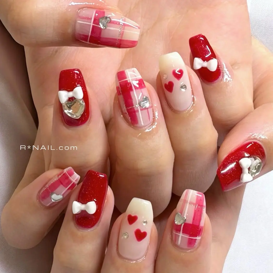 ネイル 持ち込み ハンドネイル Riona / R*NAIL.comのネイルデザイン