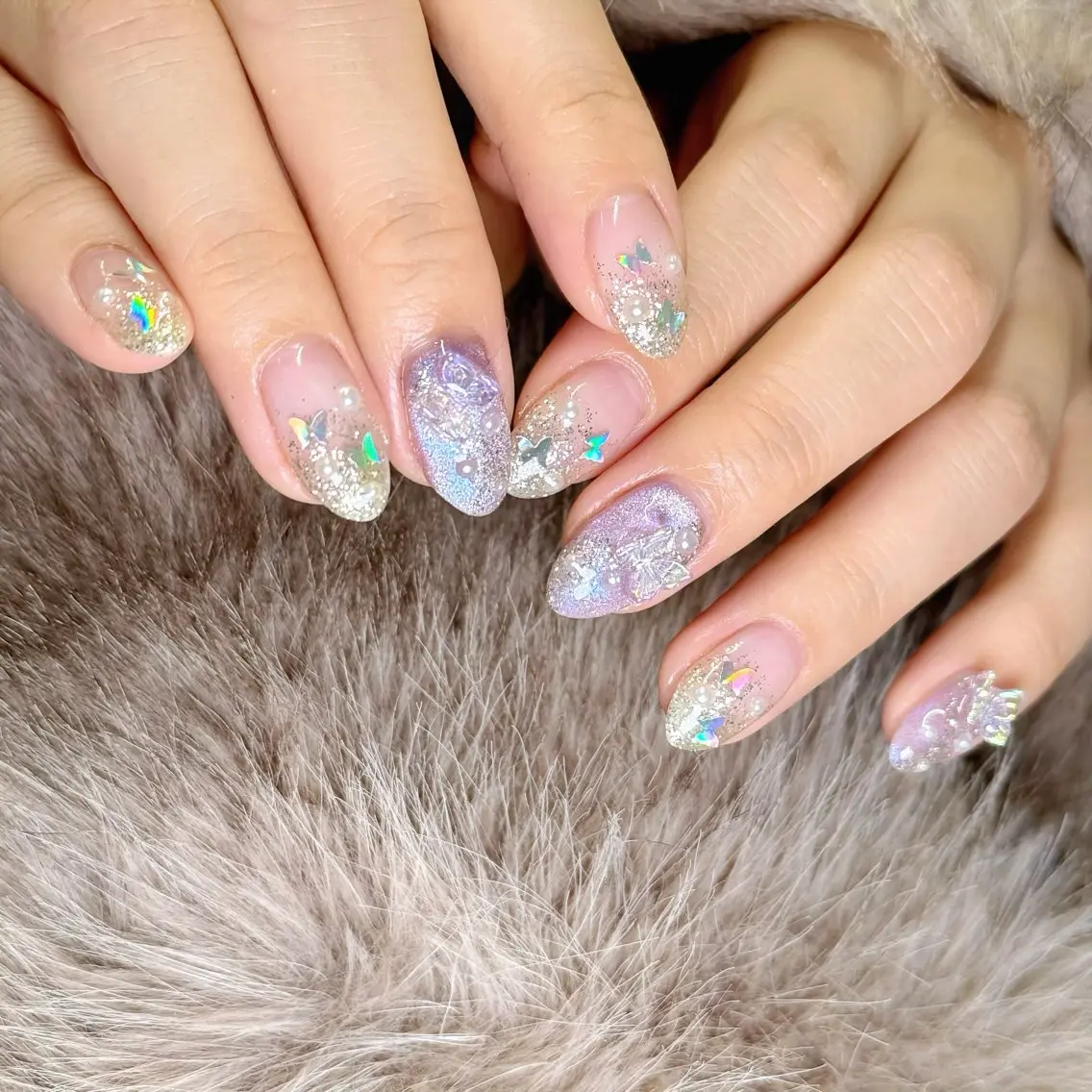 ネイル ハンドネイル グロー ネイルのネイルデザイン