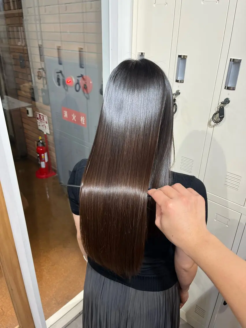 ロング 冨田 悠稀/ 髪質改善カラー🫧のヘアスタイル