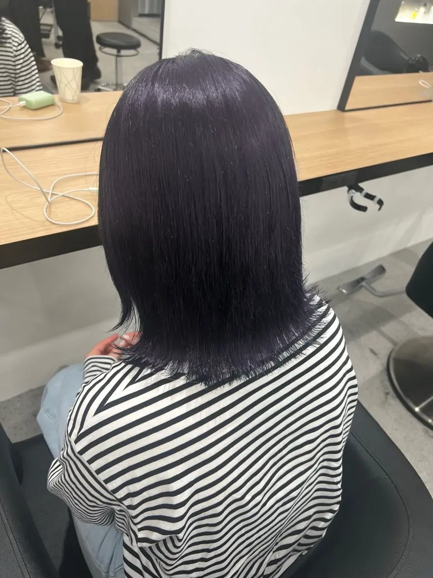 ロング カラー 暗髪🩶ラベンダー/ ブルー/ユウナ🤍のヘアスタイル