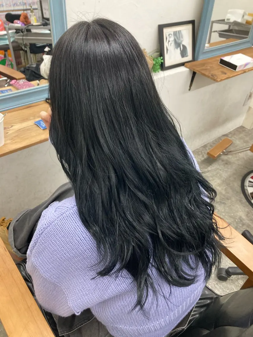 ロング カラー 黒髪 ブルーカラー ブルーブラック ヘアカラー 新田龍之輔 →メンズ/派手髪のヘアスタイル