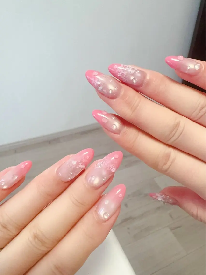 ネイル オーロラネイル チークネイル 成人式 長さ出し ジェルネイル ハンドネイル YUYI.nail salonのネイルデザイン