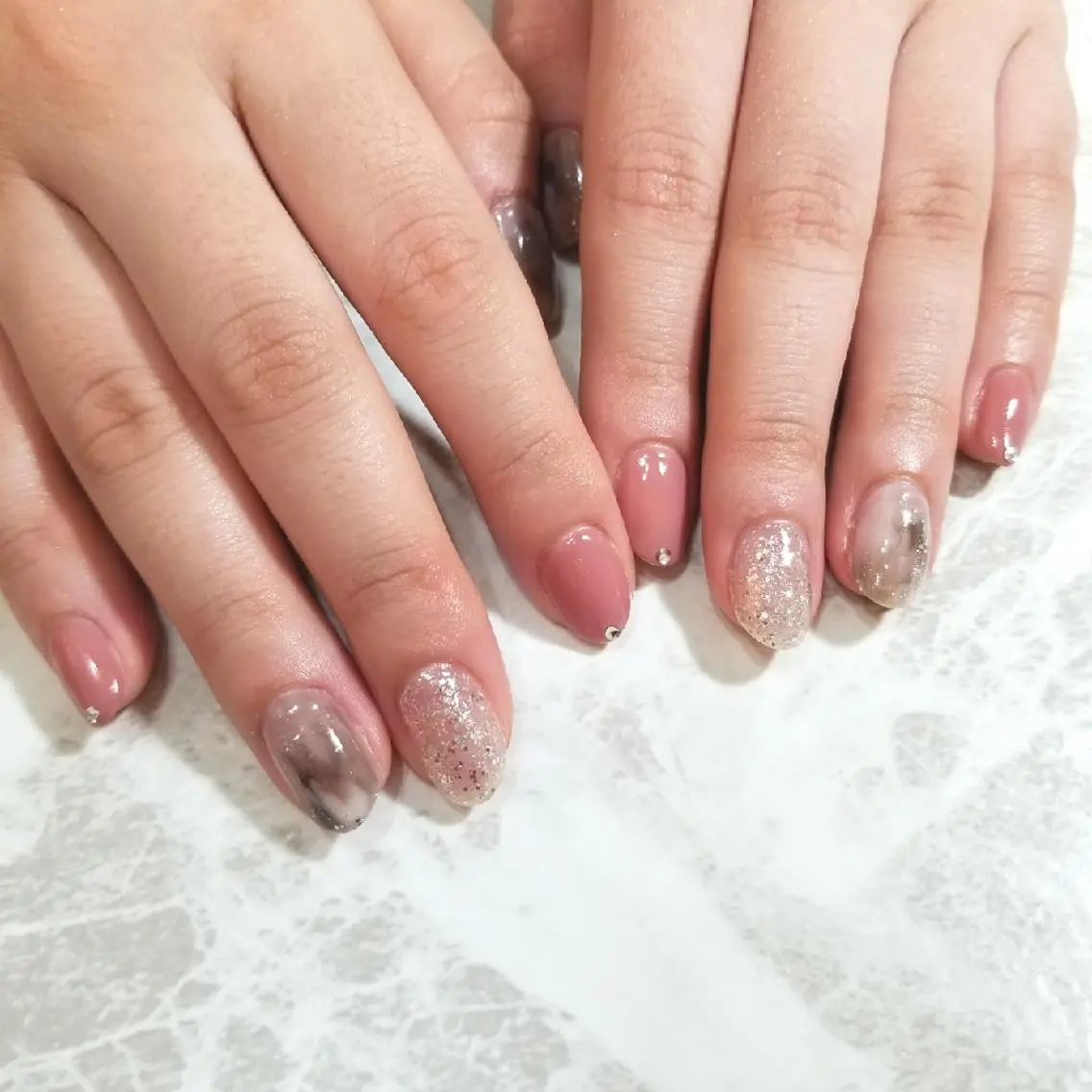 ネイル ニュアンスネイル ハンドネイル nijiiro🌈 サトウのネイルデザイン