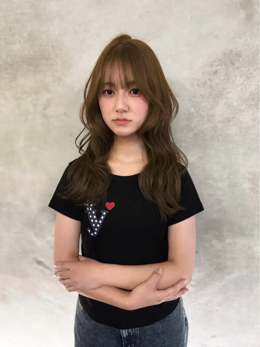 カット ヘアカラー sena⌇ベージュ⌇ ブリーチなしWカラーのヘアスタイル