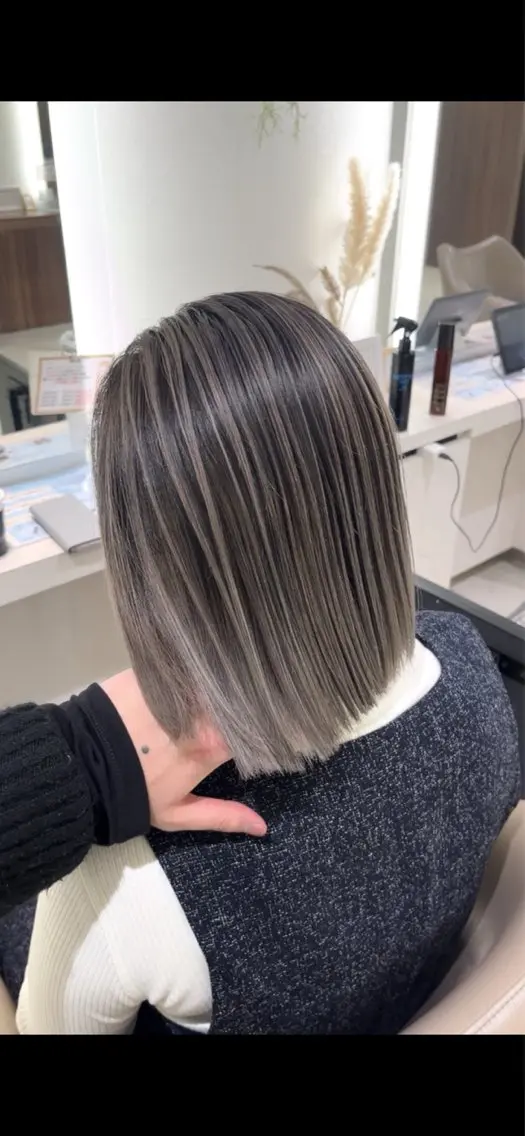 ショート カラー バレイヤージュ ベージュカラー 透明感カラー グレージュ ハイライトカラー ヘアカラー トリートメント 大宮/バレイヤージュ 髪質改善/澤田隆誠のヘアスタイル