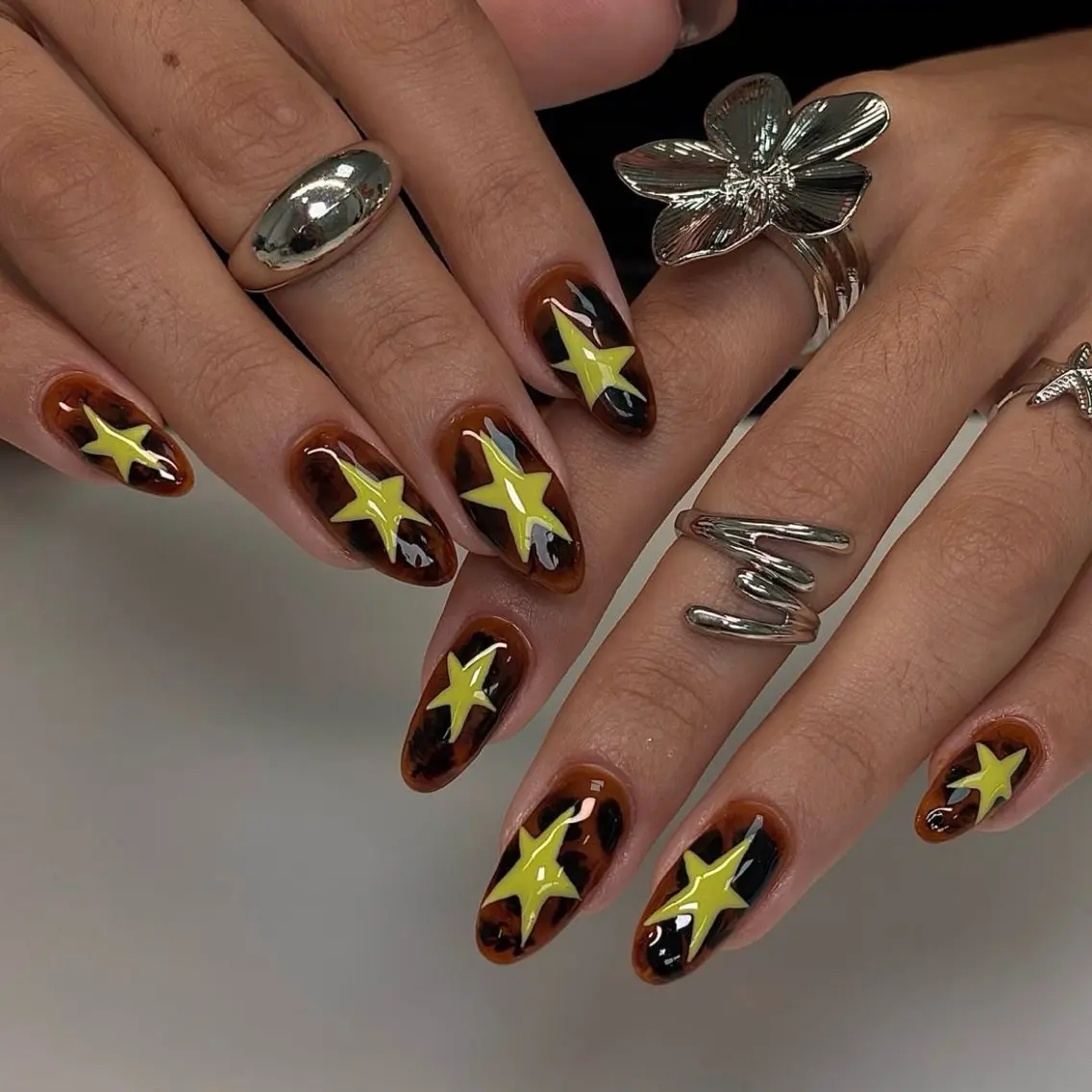 ネイル ハンドネイル NiJi Nailsのネイルデザイン
