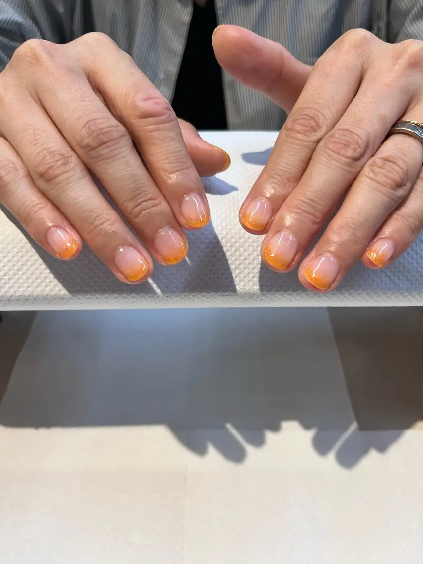 ネイル ラメ(グリッター) ラメグラデーション akari nailのネイルデザイン