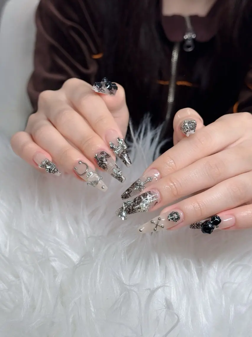 ネイル フットネイル フレンチネイル グラデーション 韓国ネイル ロングネイル Hani Nail Salonのネイルデザイン