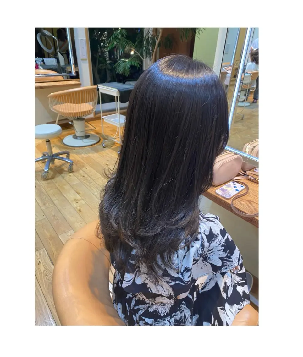カラー グレージュ 新嵩 真理のヘアスタイル