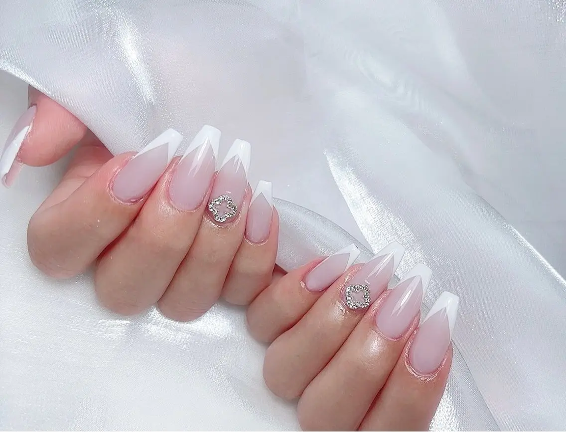 ネイル ハンドネイル 🎀M nails✨ ビューティーのネイルデザイン