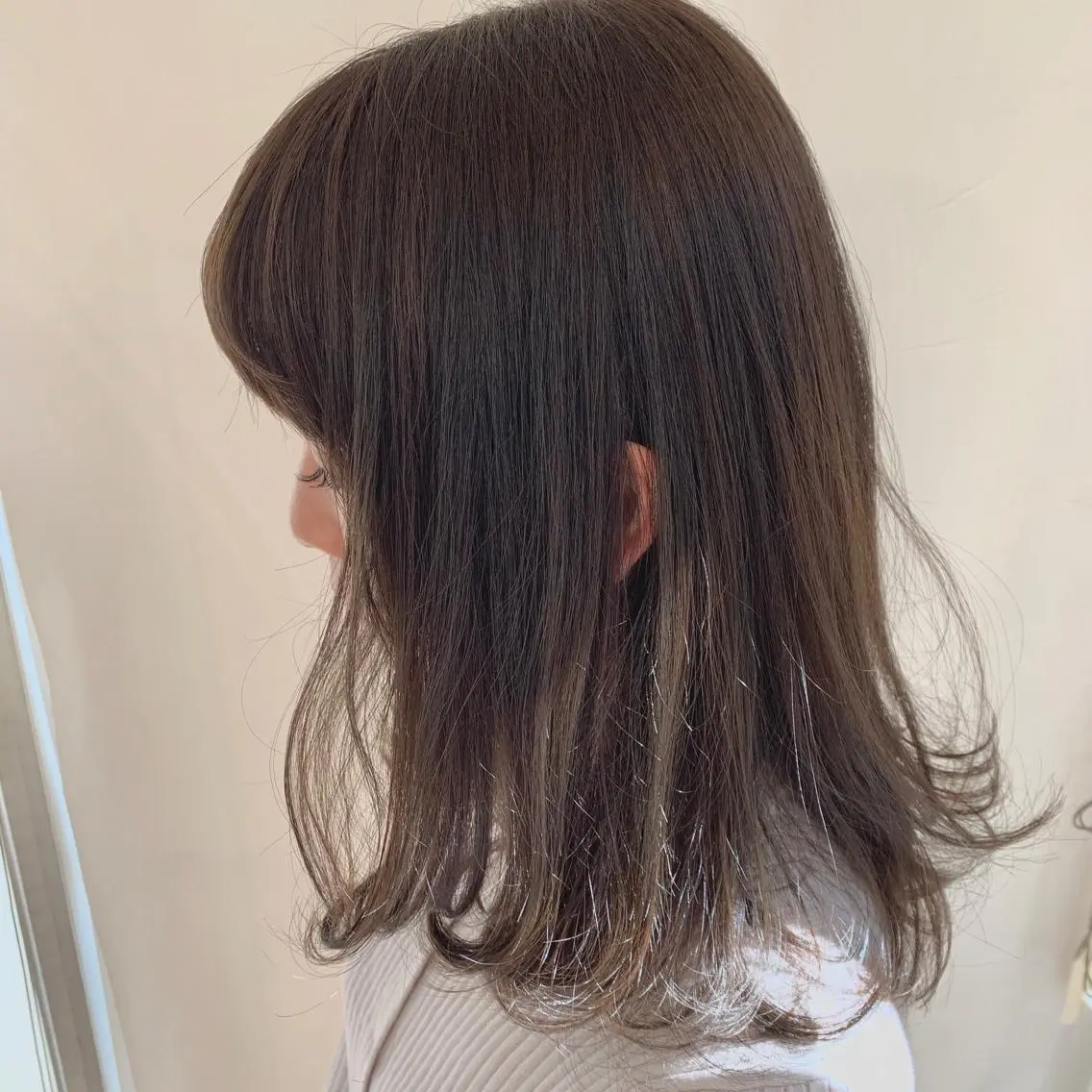セミロング カラー パーマ ヘアアレンジ 透明感カラー 加藤 綾華のヘアスタイル