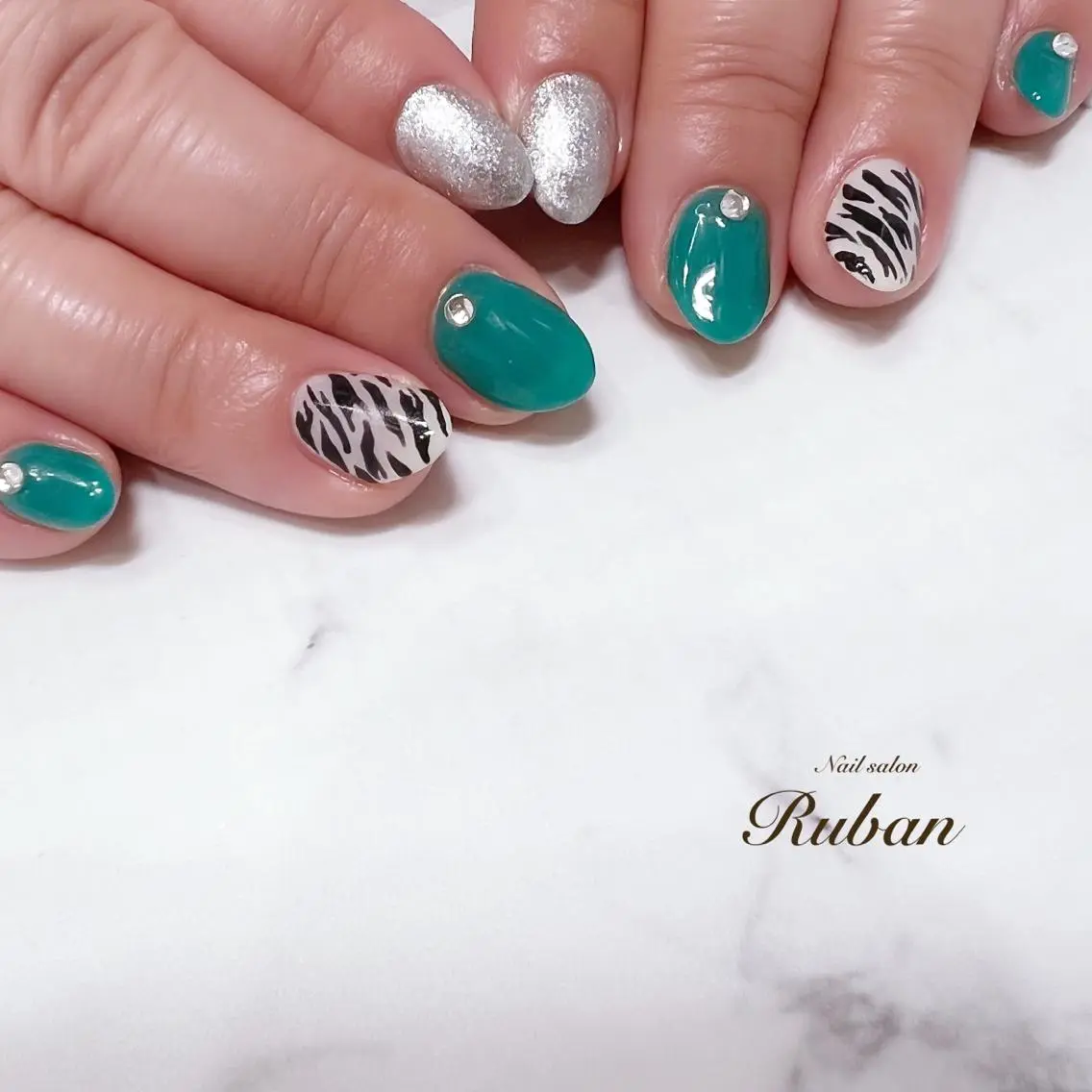 ネイル アニマル柄 Nail salon Rubanのネイルデザイン