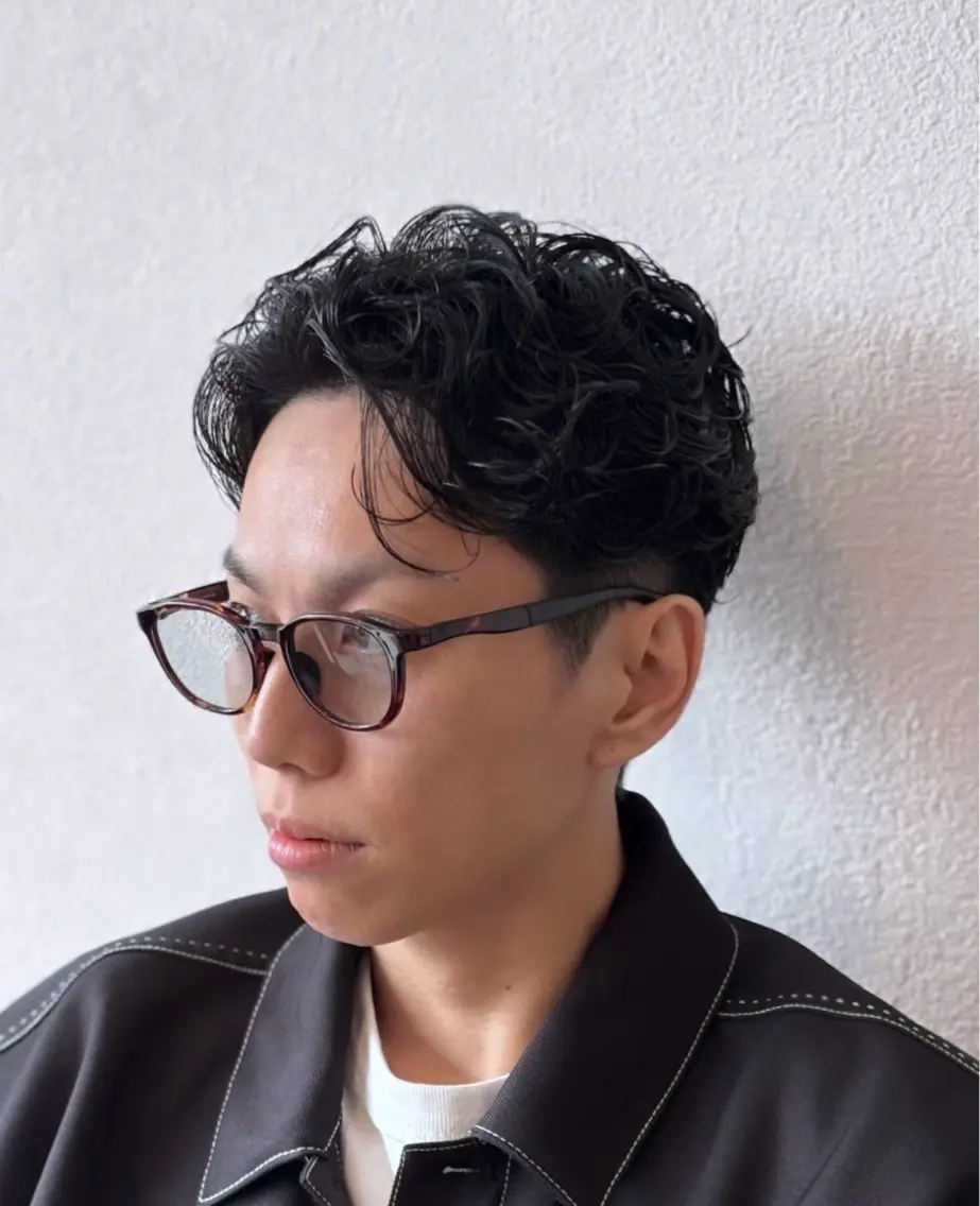 ショート パーマ メンズ 榊原 貫太のヘアスタイル