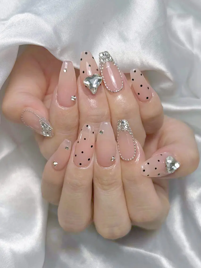 ネイル ハンドネイル LEELA NAIL STUDIOのネイルデザイン