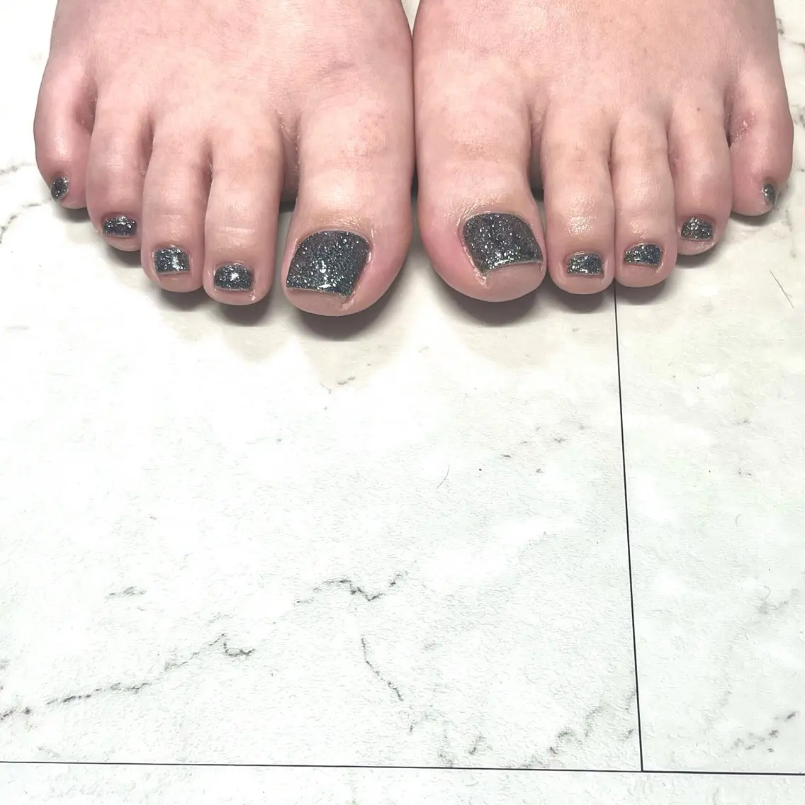 🦋夏ネイル人気No.1👣✨フットワンカラーの写真