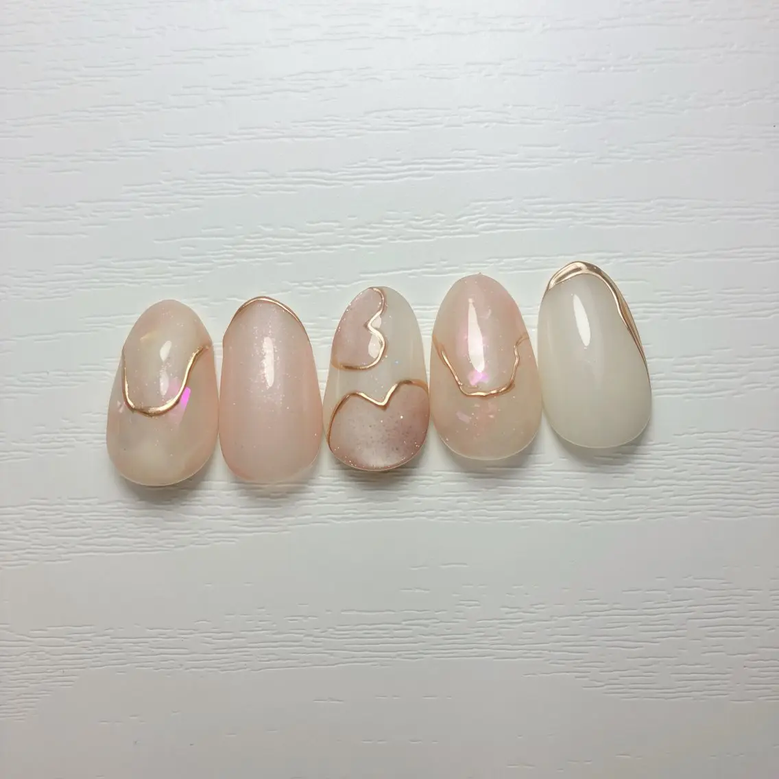 ネイル フットネイル 氷ネイル・うるうるネイル マグネットネイル ニュアンスネイル シンプルネイル ハンドネイル nail salon anoneのネイルデザイン
