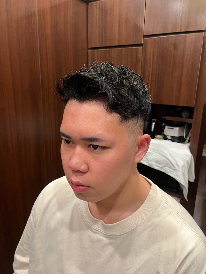 パーマ メンズ ヒロ銀座川崎 志田健介のヘアスタイル