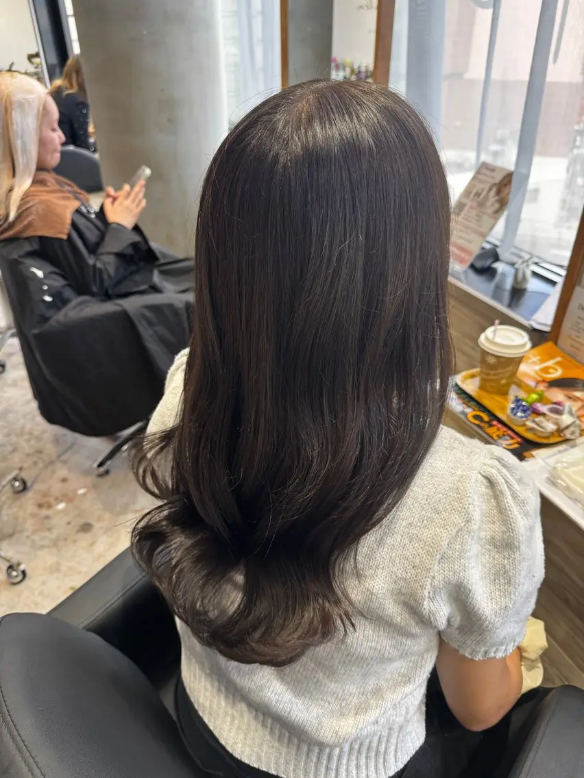 セミロング カット ヘアカラー LUPIbyLee Sakuraのヘアスタイル