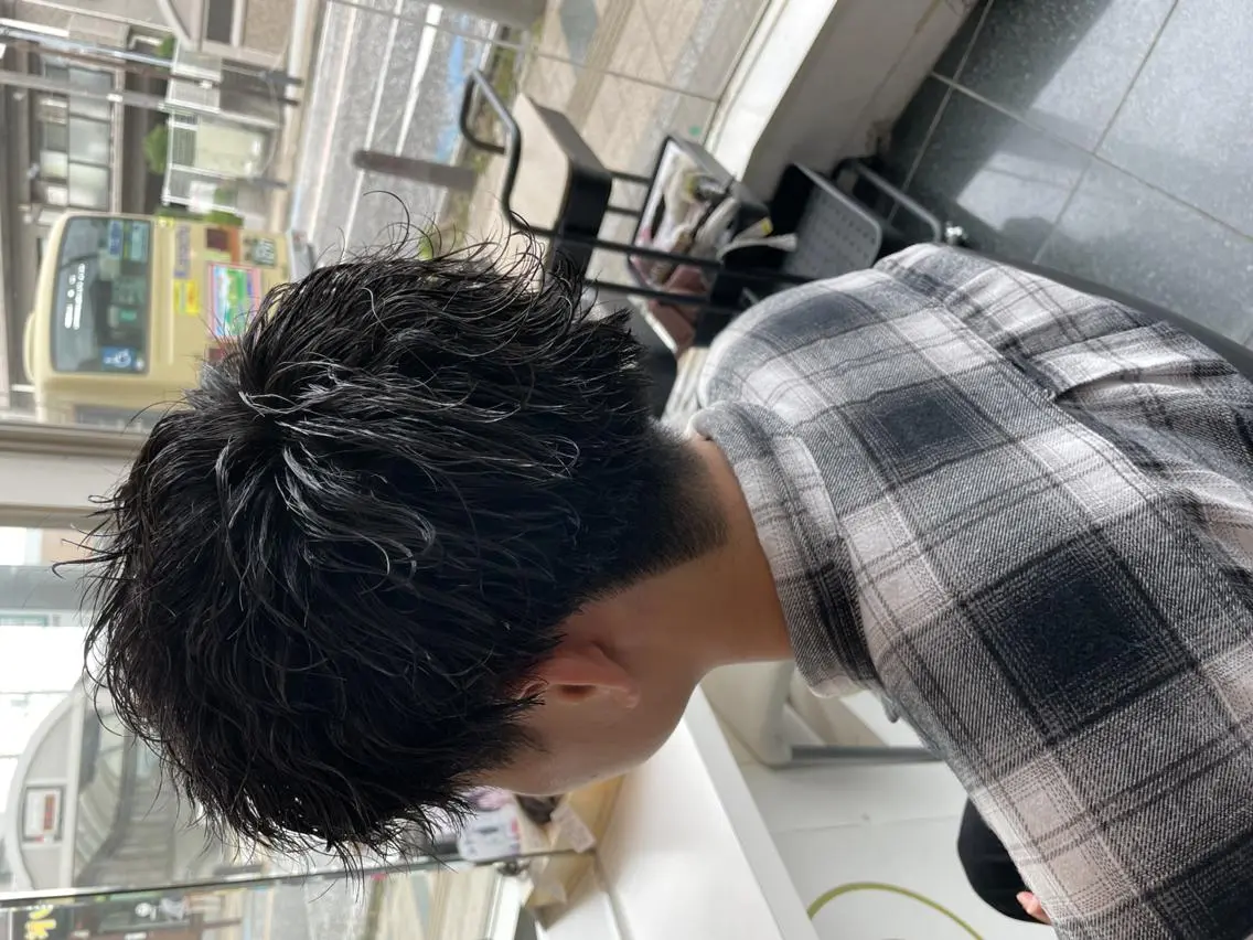 ショート パーマ メンズ カット パーマ 💇🏻‍♂️パーマ ニキ✨本田龍斗のヘアスタイル